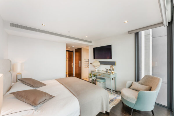 Luxury 2 bed apartment to rent in Vauxhall