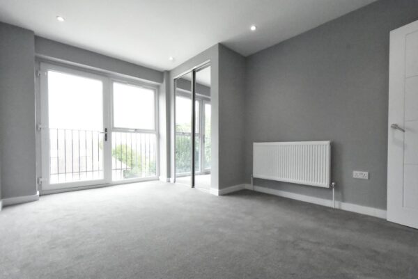 2020 Built 2 Bed Flat To Let in Purley