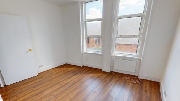 Newly Refurbished Flat To Let In Croydon