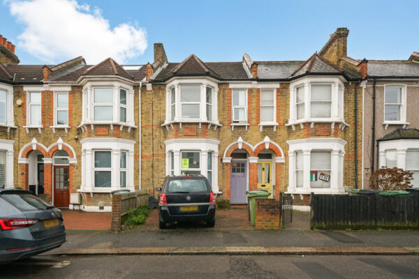 3 Bedroom house for Sale in Catford