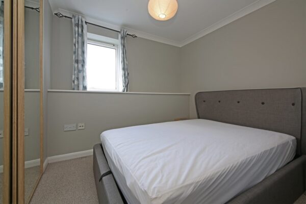 1 Bedroom Flat To Let In Norbury