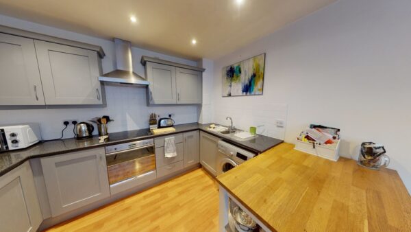 2 Bedroom Flat To Let In Norbury