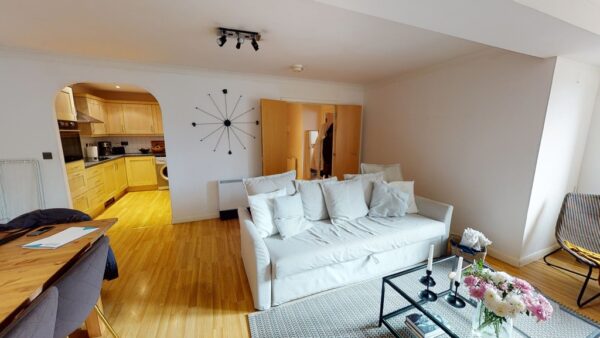 One Bedroom Luxury Apartment to Rent in Norbury SW16